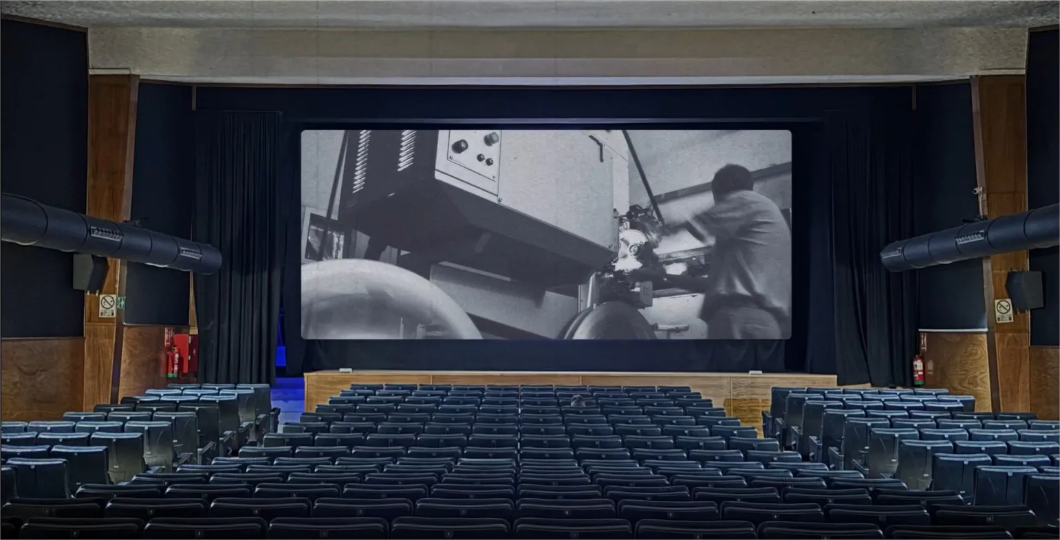 a real cinema projecting a dcp made by DCPReady